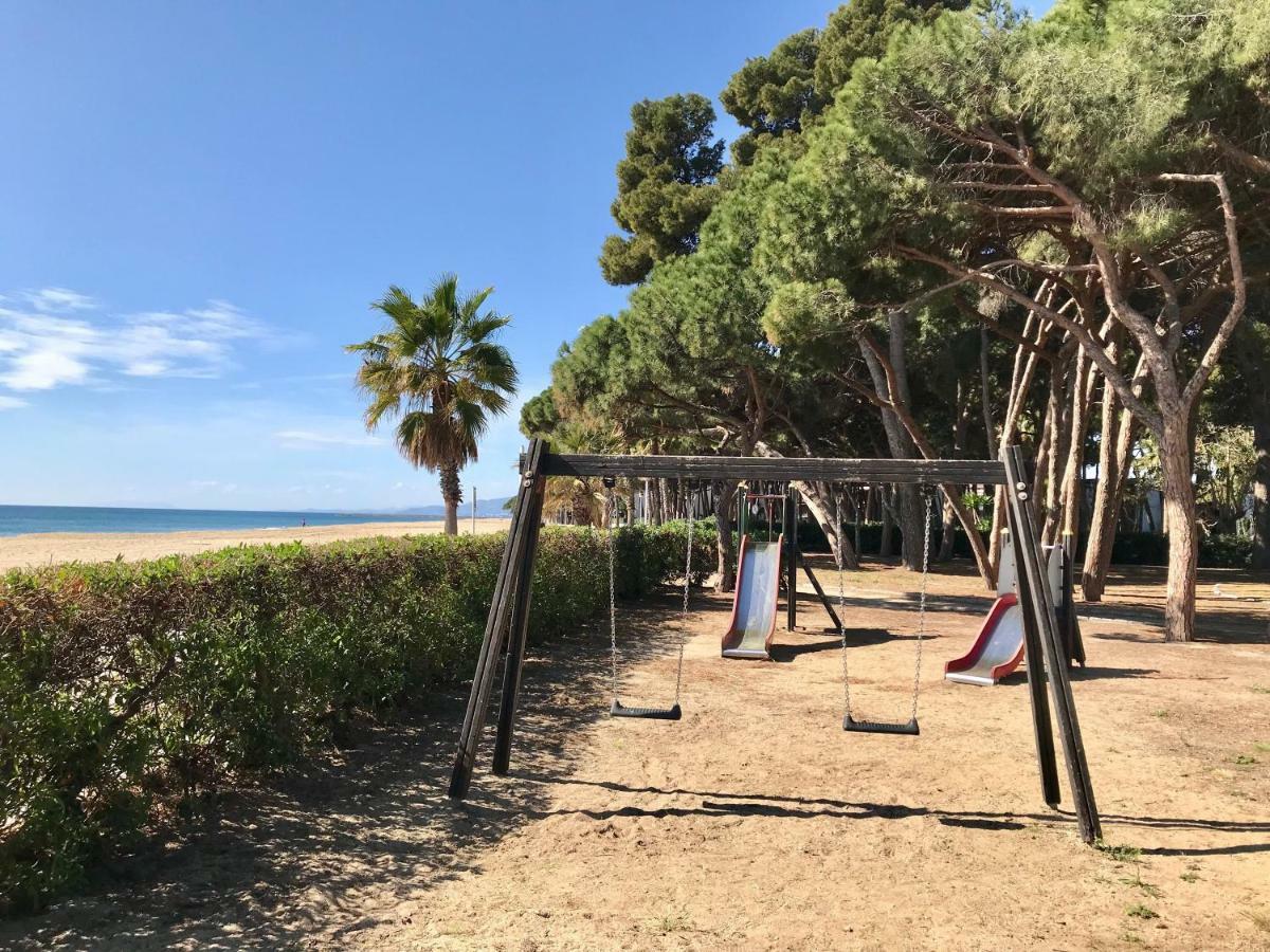 Residencia Beach Cambrils Bagian luar foto